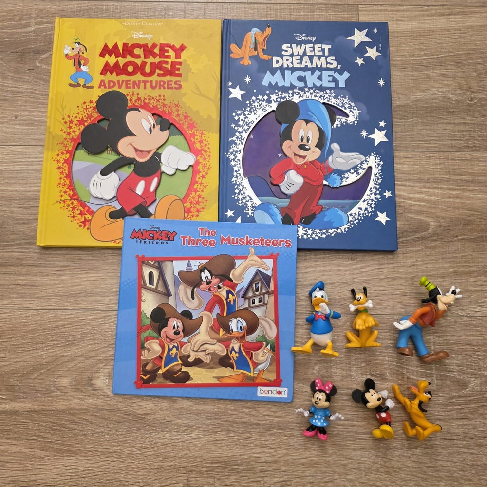 Disney Mickey Mouse Adventures Book Set with Figurines